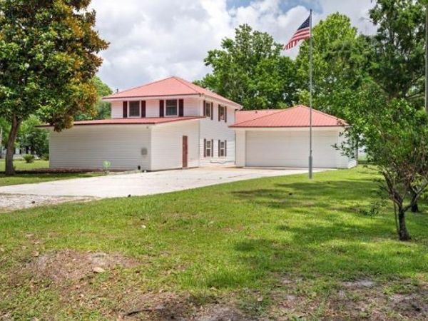 4221 Bay Front Road, Mobile, AL 36605