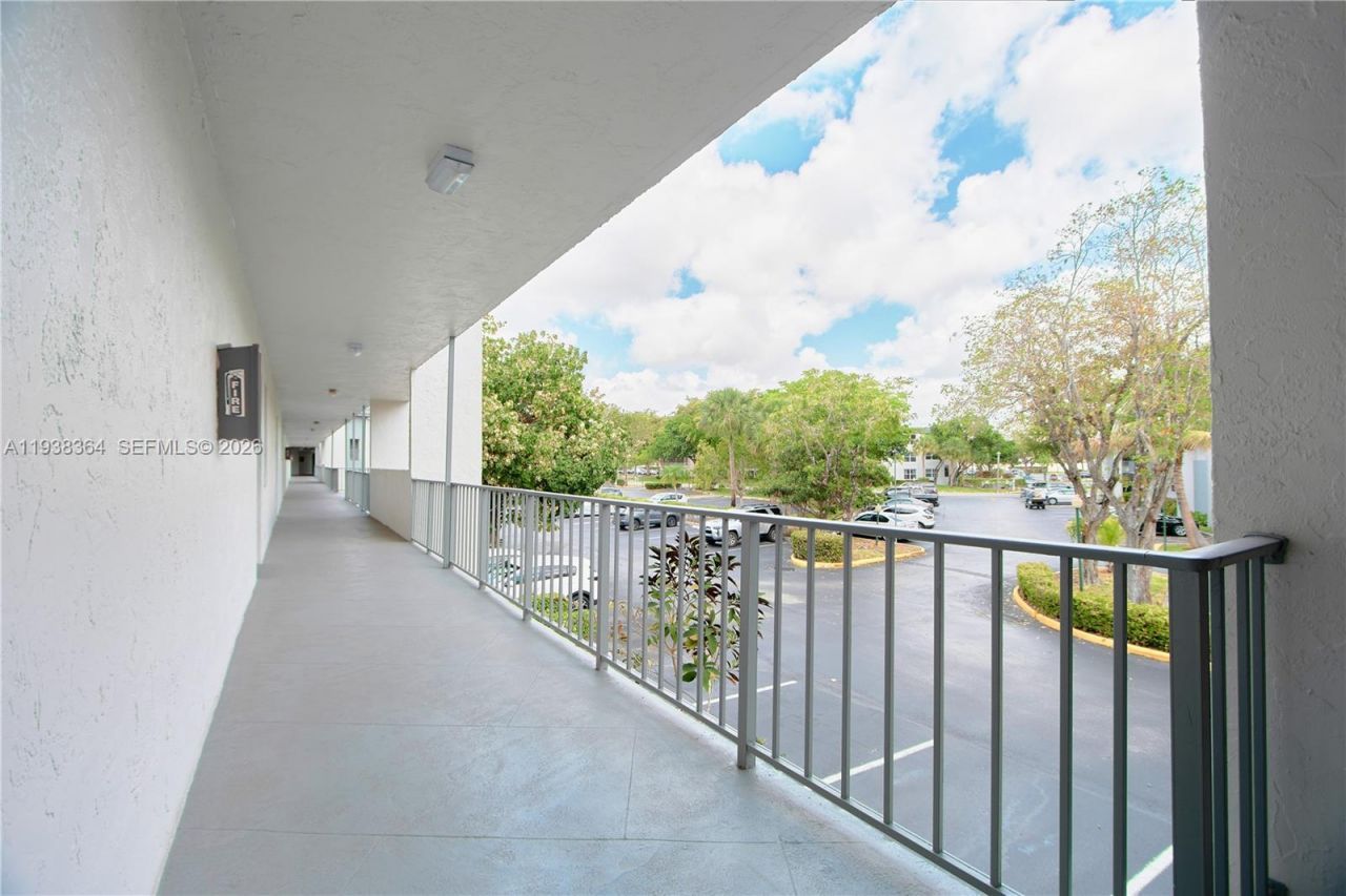 9150 Lime Bay Blvd , Unit 212, Tamarac, FL 33321 Photo