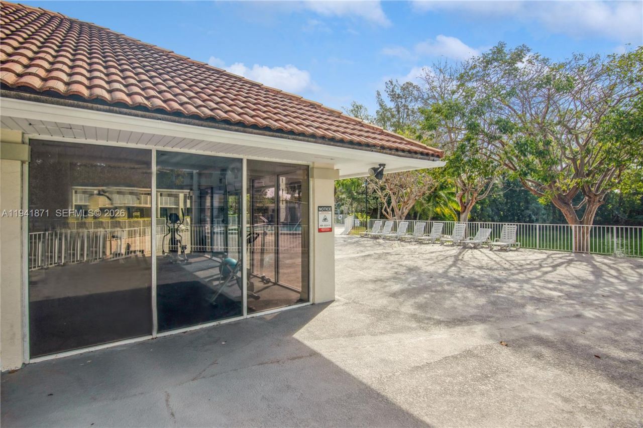 8200 SW 210th St, Unit 111, Cutler Bay, FL 33189 Photo