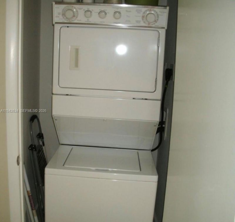 1830 S Ocean Dr, Unit 2003, Hallandale Beach, FL 33009 Photo