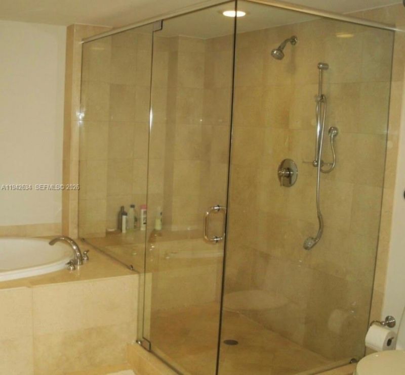 1830 S Ocean Dr, Unit 2003, Hallandale Beach, FL 33009 Photo