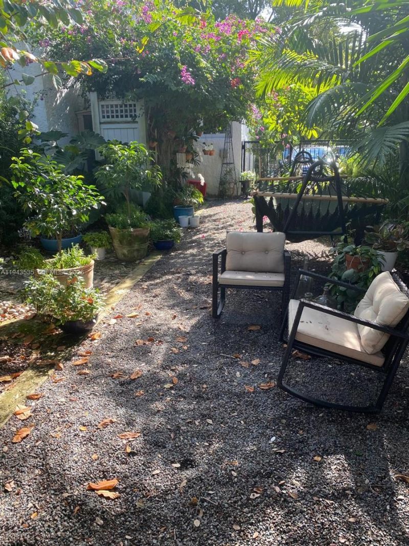 1321 Asturia Ave, Unit REAR, Coral Gables, FL 33134 Photo