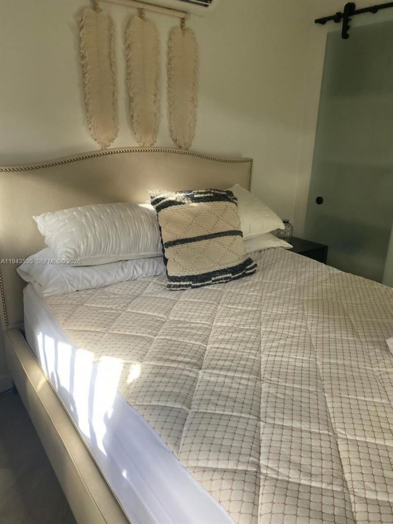 1321 Asturia Ave, Unit REAR, Coral Gables, FL 33134 Photo