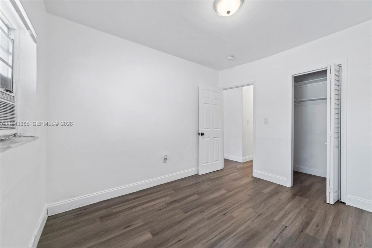 15940 NE 19th Ct , Unit 3, North Miami Beach, FL 33162 Photo