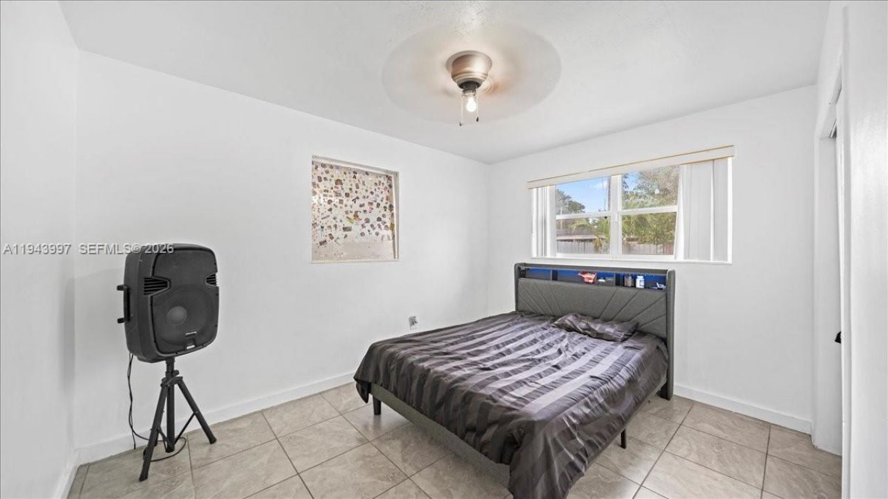 18502 NW 23rd Ct, Miami Gardens, FL 33056 Photo