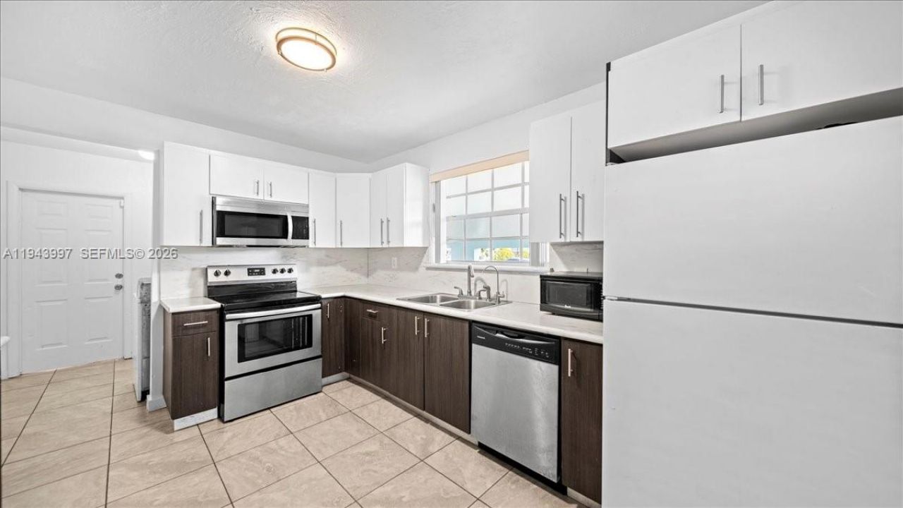 18502 NW 23rd Ct, Miami Gardens, FL 33056 Photo