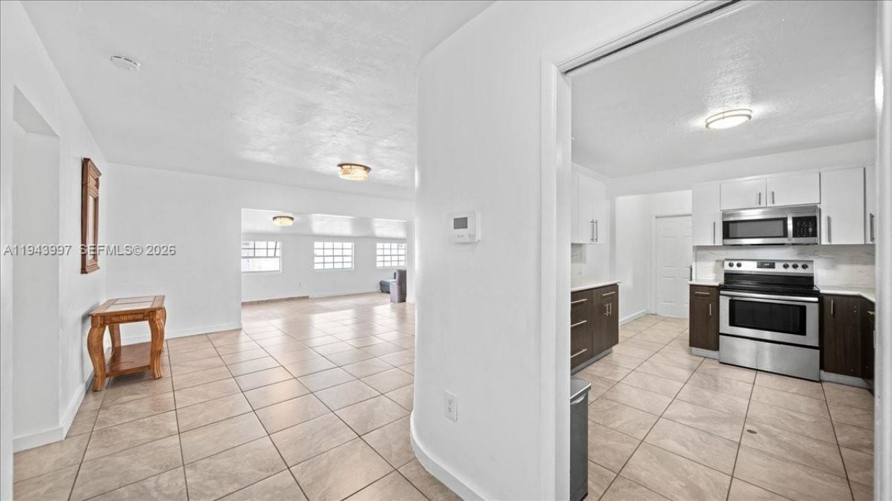 18502 NW 23rd Ct, Miami Gardens, FL 33056 Photo