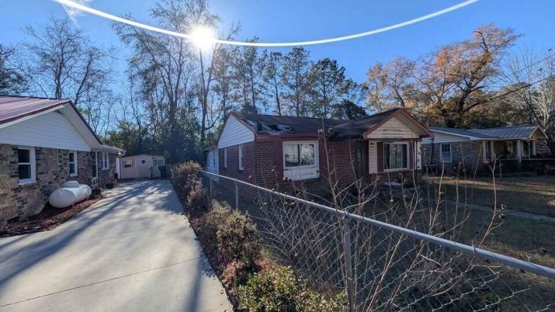 126 Fennick Dr Drive Photo 2