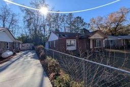 126 Fennick Dr Drive photo 4