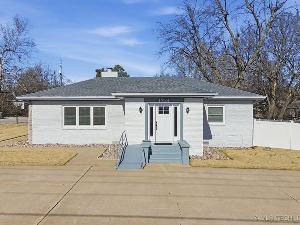 1718 W Broadway Street, Collinsville, OK 74021