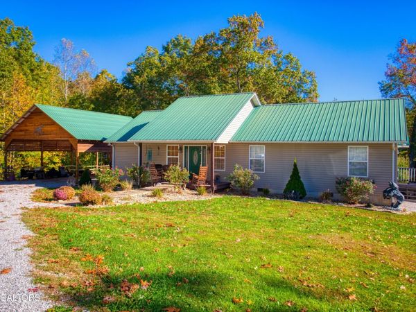 977 Spruce Creek Drive, Jamestown, TN 38556
