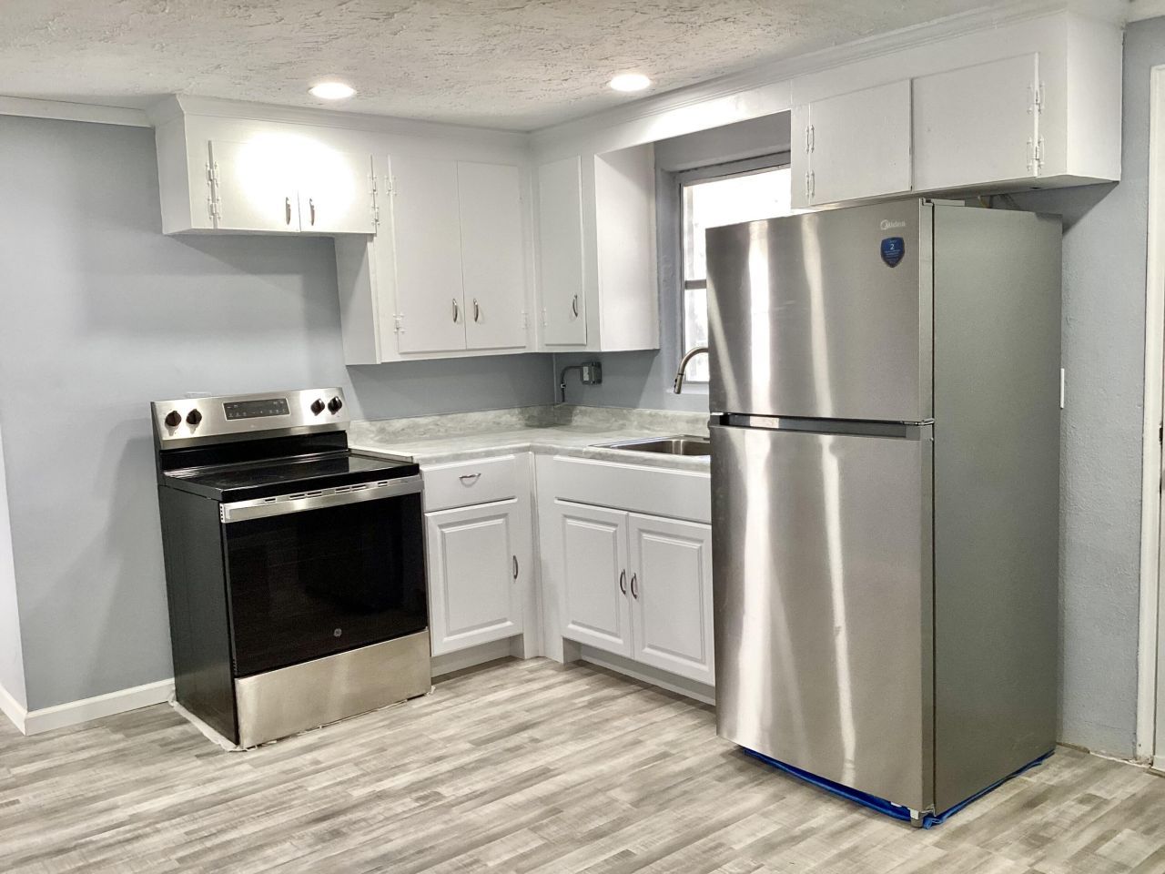 850 Hampton Street Photo 4