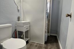 850 Hampton Street photo 4