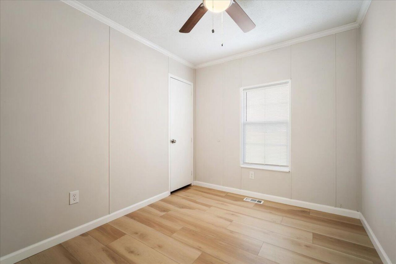 1011 Ridge Road Photo 12