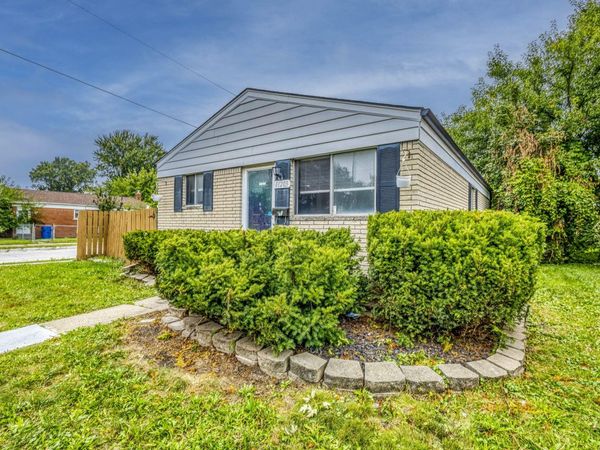 11203 Toepfer Road, Warren, MI 48089