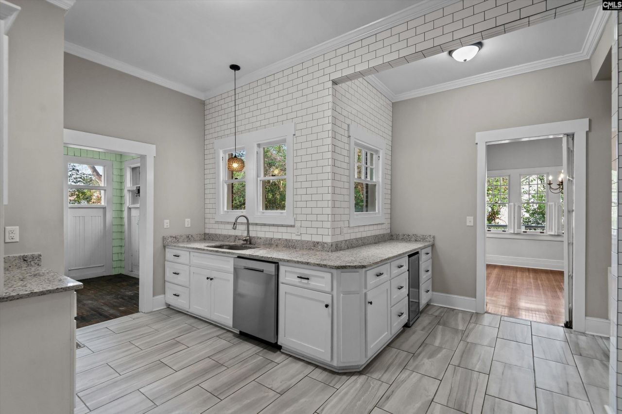 1403 Lyttleton Street Photo 12