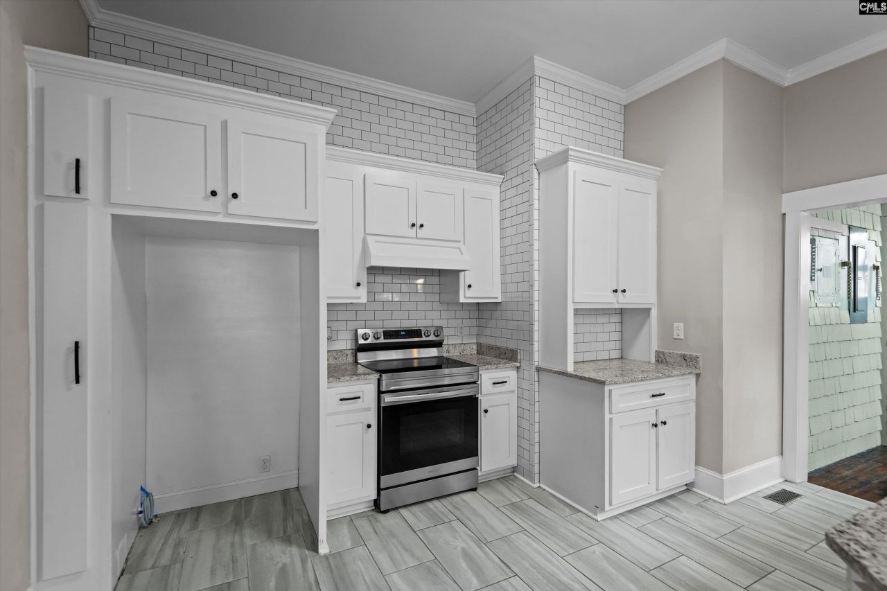 1403 Lyttleton Street Photo 15