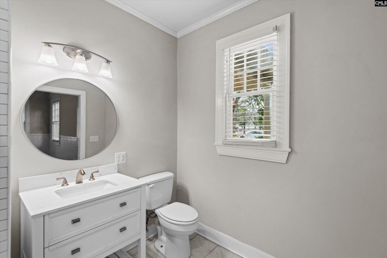 1403 Lyttleton Street Photo 23