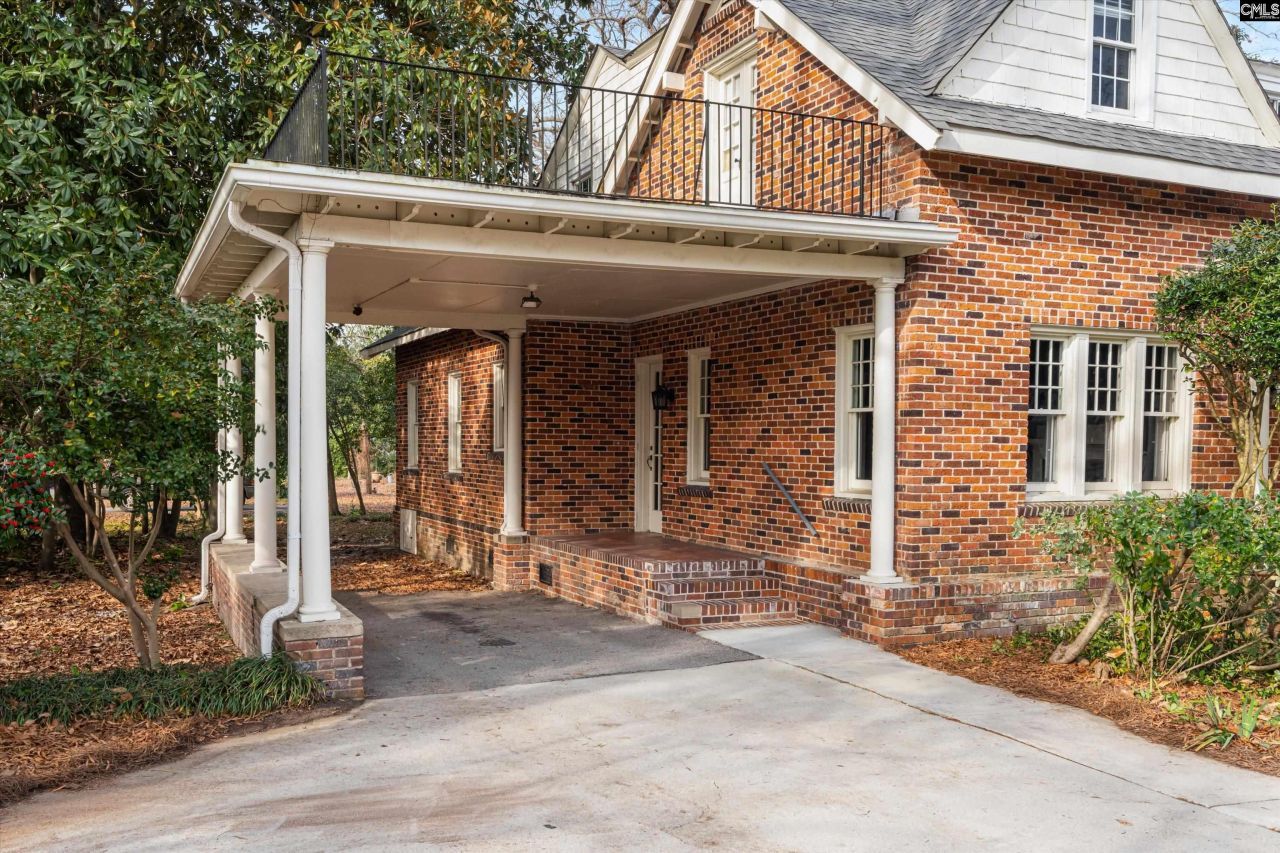 1403 Lyttleton Street Photo 5