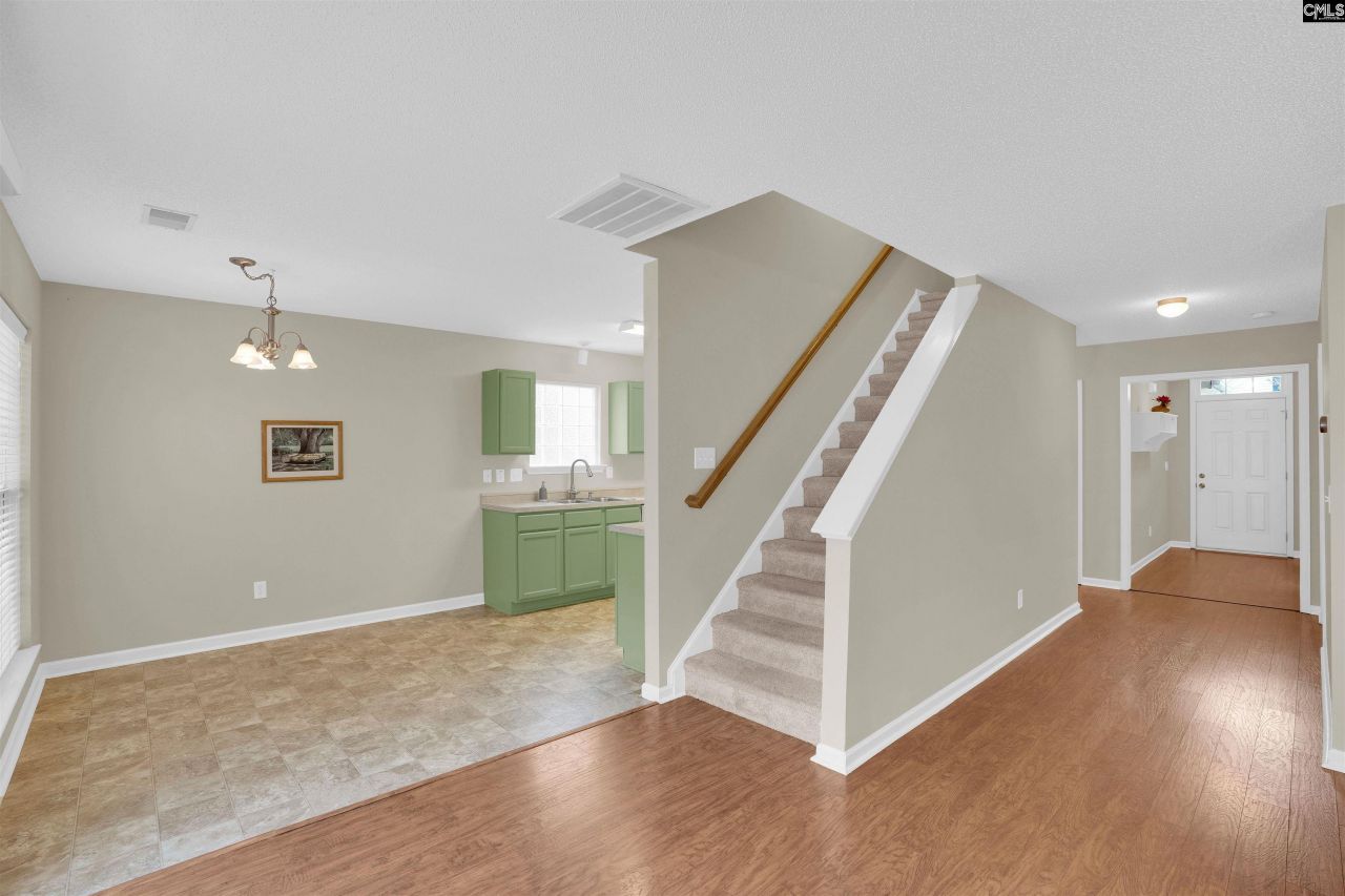 1019 Glencroft Drive Photo 10