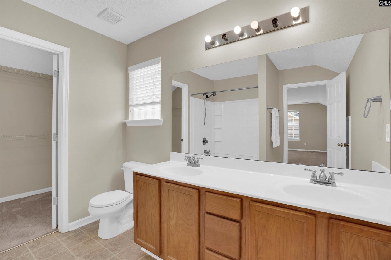 1019 Glencroft Drive Photo 18