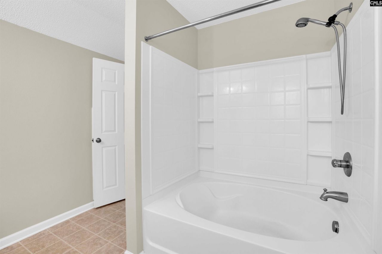 1019 Glencroft Drive Photo 19