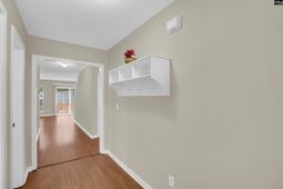 1019 Glencroft Drive photo 4