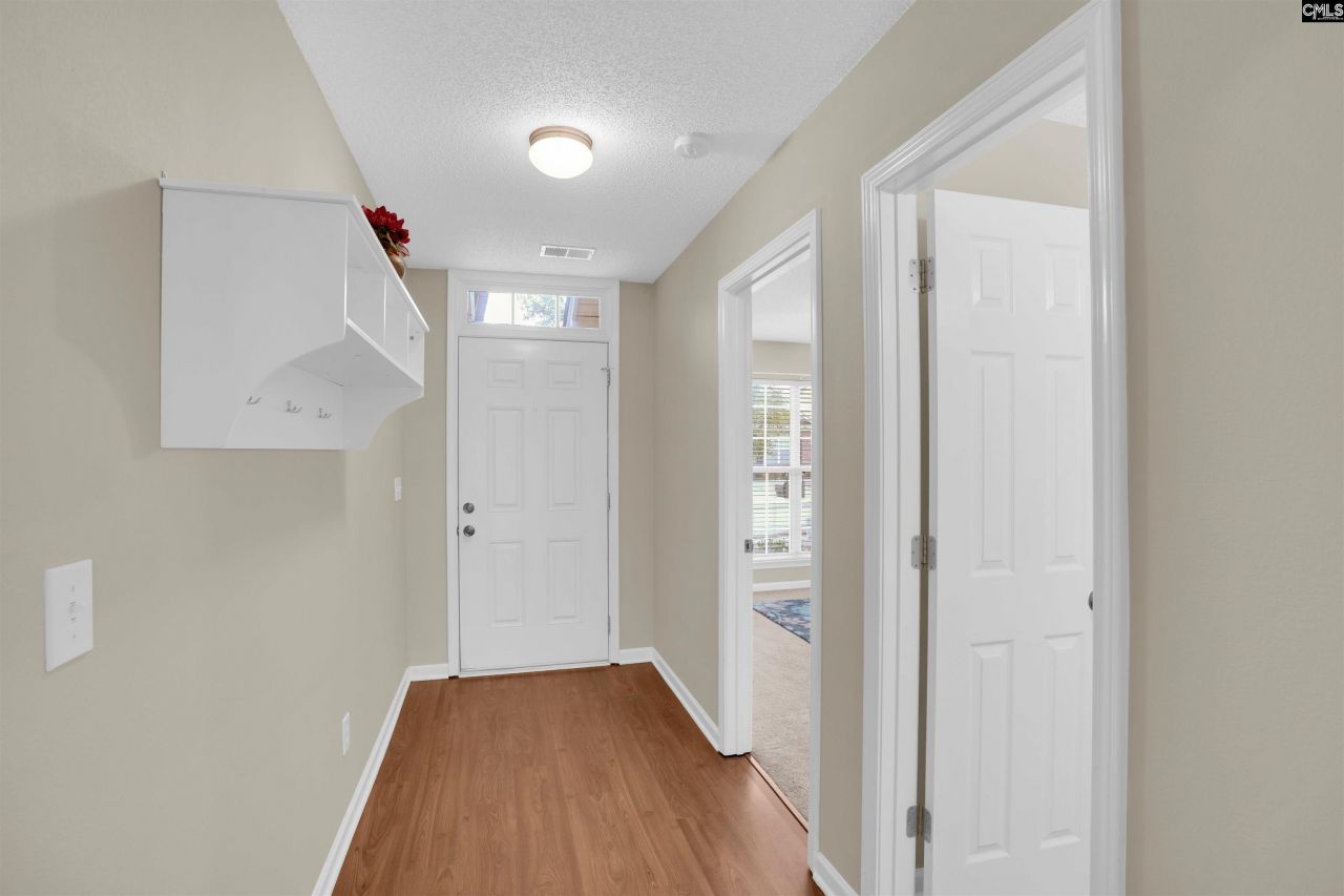 1019 Glencroft Drive Photo 5