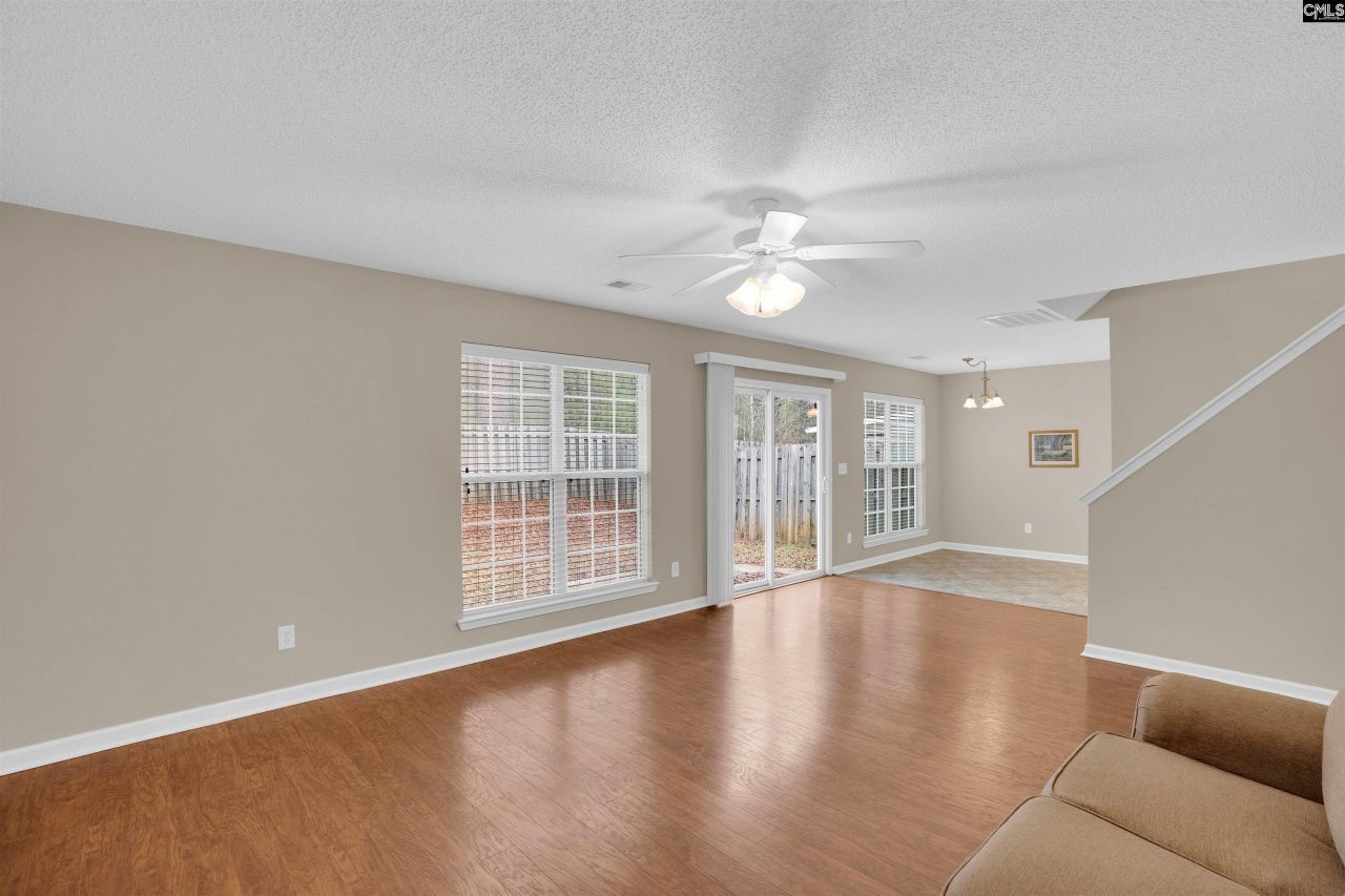 1019 Glencroft Drive Photo 9