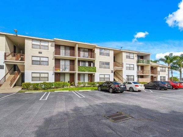714 Executive Center Drive, Unit 24, West Palm Beach, FL 33401