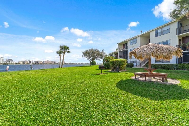 714 Executive Center Drive, Unit 24, West Palm Beach, FL 33401 Photo