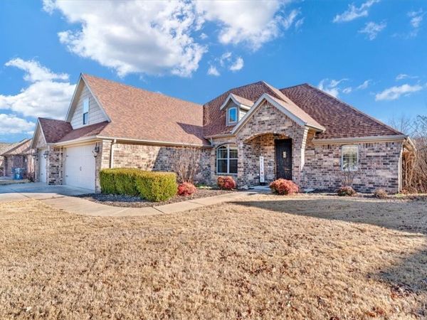 4103 SW Summerbrook Street, Bentonville, AR 72713