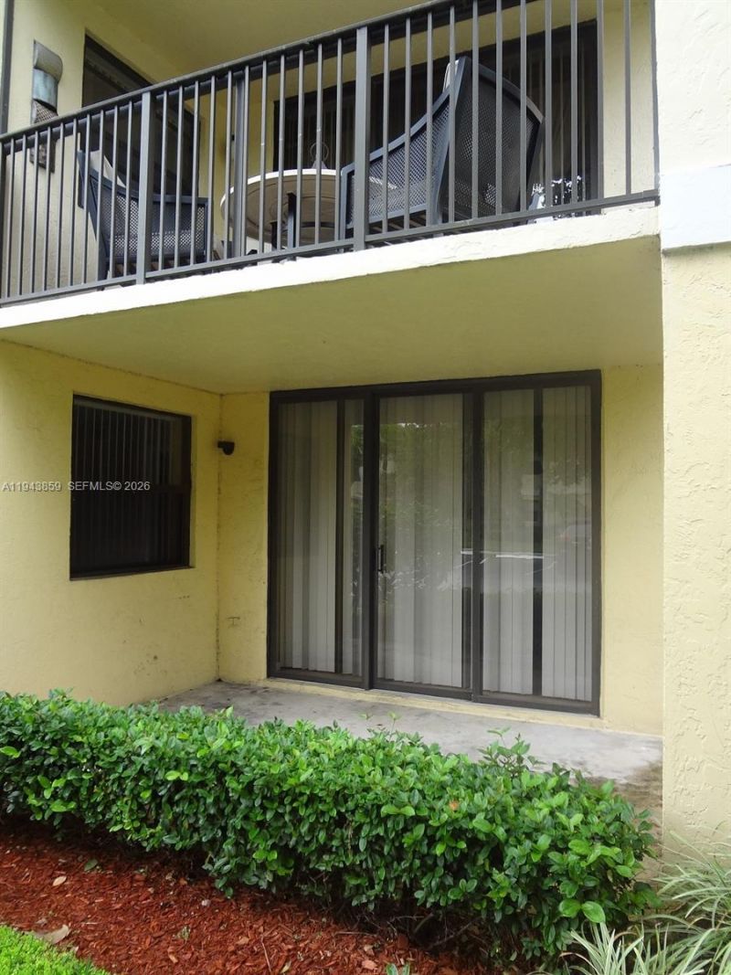 10125 W Sunrise Blvd , Unit 104, Plantation, FL 33322 Photo