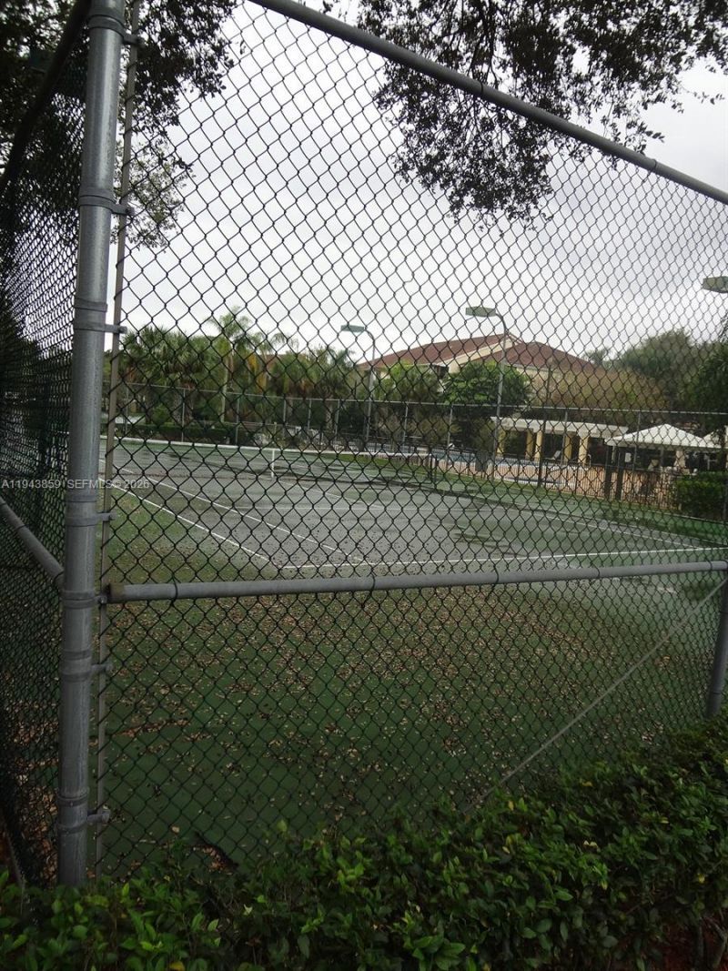 10125 W Sunrise Blvd , Unit 104, Plantation, FL 33322 Photo