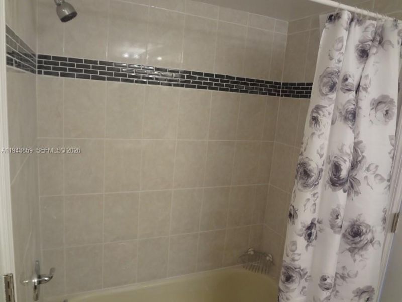 10125 W Sunrise Blvd , Unit 104, Plantation, FL 33322 Photo