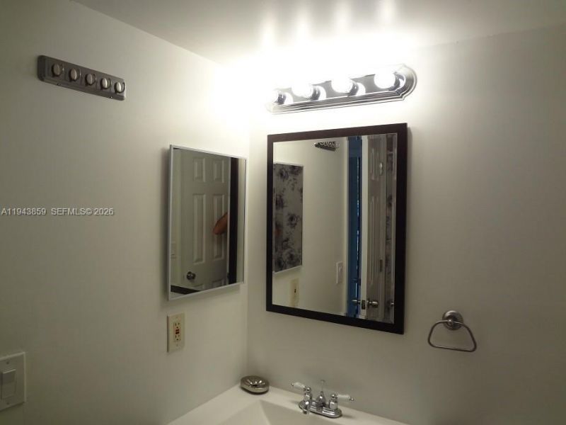 10125 W Sunrise Blvd , Unit 104, Plantation, FL 33322 Photo