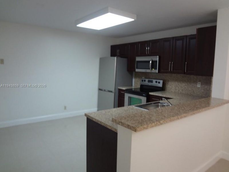 10125 W Sunrise Blvd , Unit 104, Plantation, FL 33322 Photo