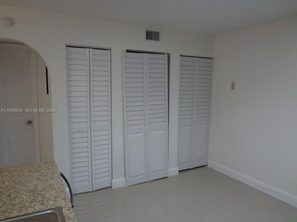 10125 W Sunrise Blvd , Unit 104, Plantation, FL 33322 Photo