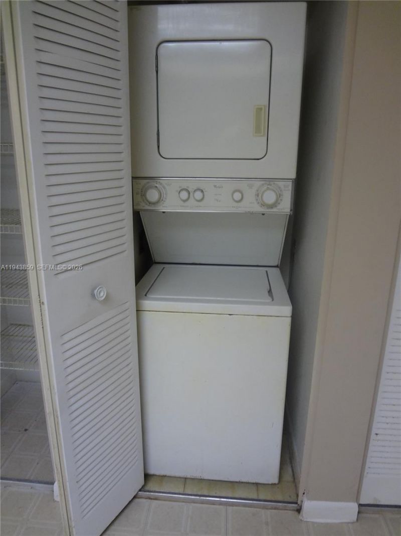 10125 W Sunrise Blvd , Unit 104, Plantation, FL 33322 Photo