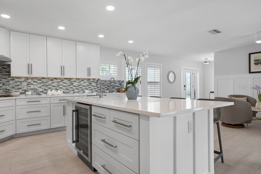 616 Foxworth Lane, Holmes Beach, FL 34217 Photo