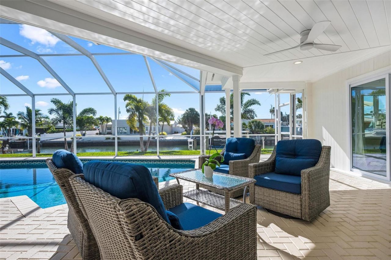 616 Foxworth Lane, Holmes Beach, FL 34217 Photo