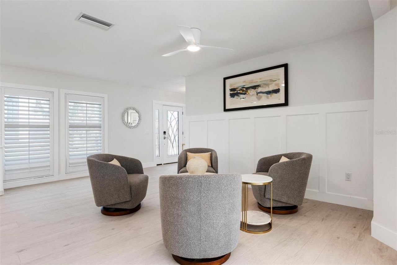 616 Foxworth Lane, Holmes Beach, FL 34217 Photo