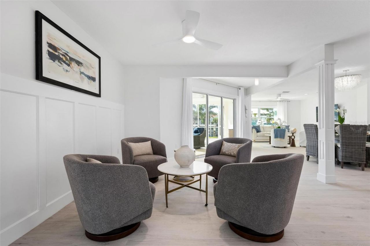 616 Foxworth Lane, Holmes Beach, FL 34217 Photo