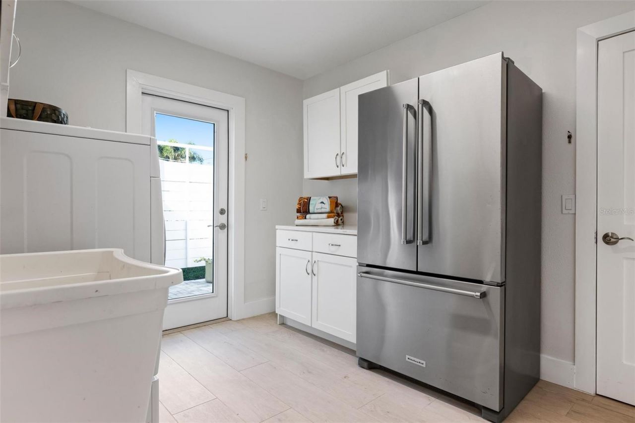 616 Foxworth Lane, Holmes Beach, FL 34217 Photo