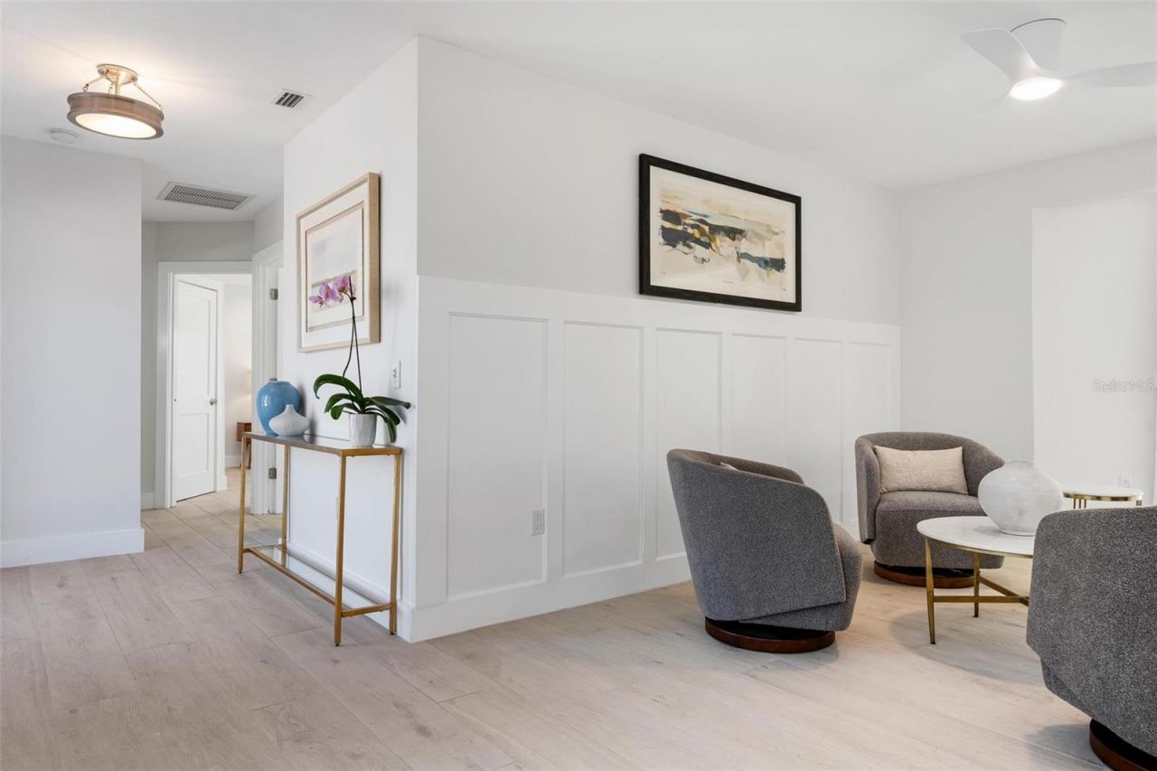 616 Foxworth Lane, Holmes Beach, FL 34217 Photo