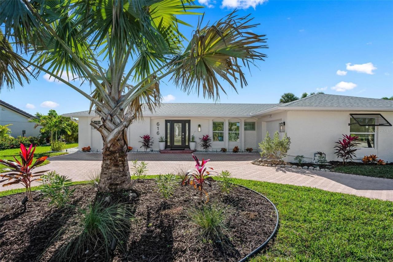 616 Foxworth Lane, Holmes Beach, FL 34217 Photo