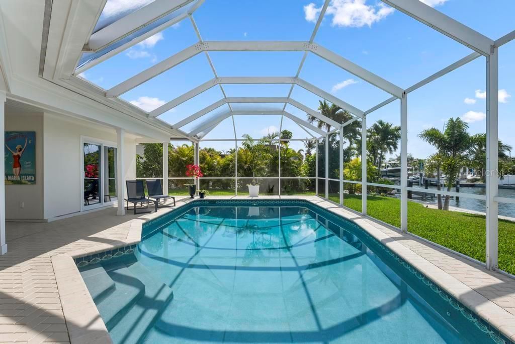 616 Foxworth Lane, Holmes Beach, FL 34217 Photo