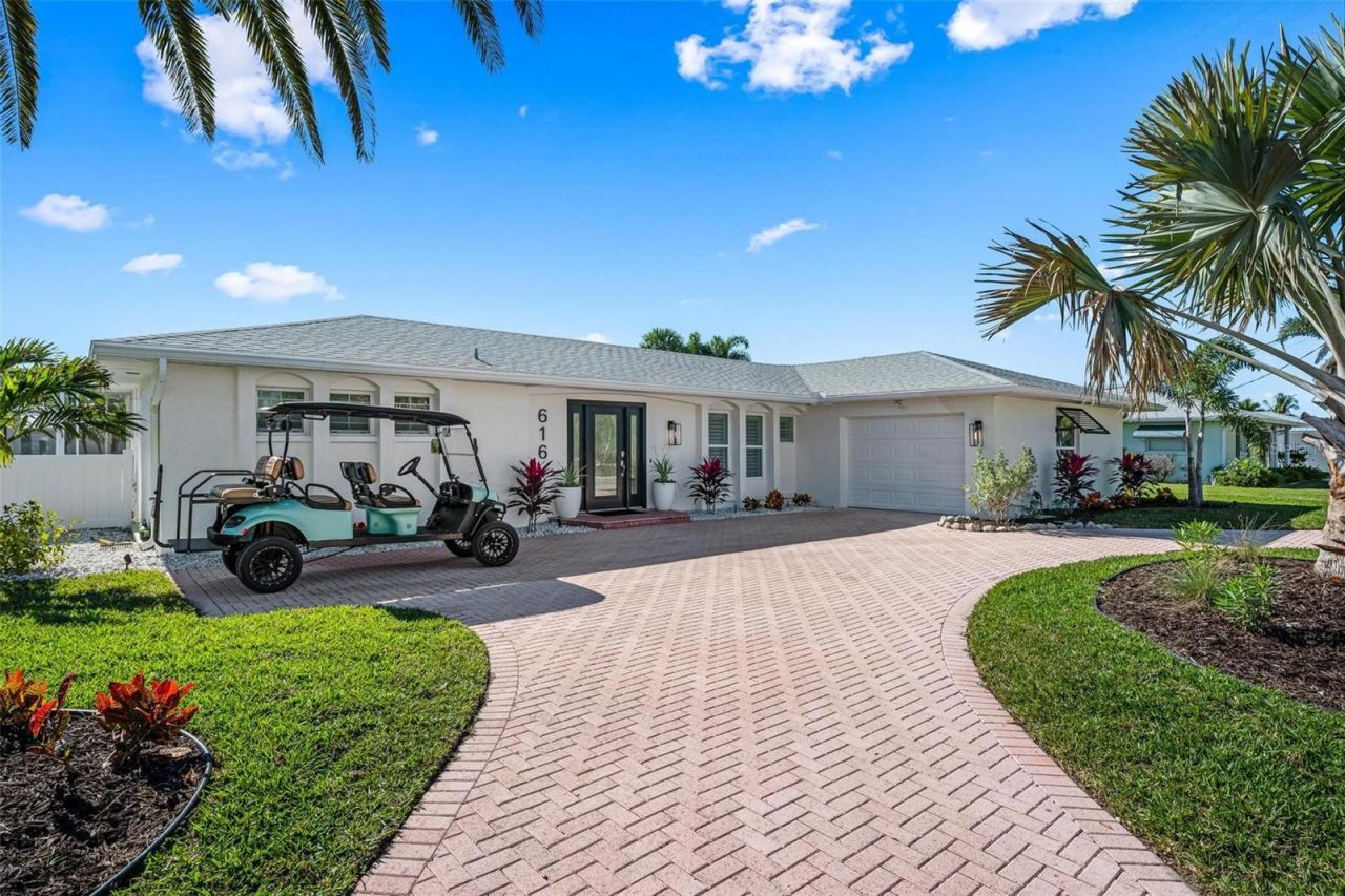 616 Foxworth Lane, Holmes Beach, FL 34217 Photo