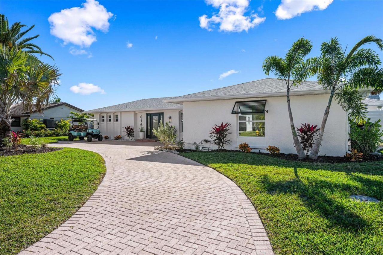 616 Foxworth Lane, Holmes Beach, FL 34217 Photo