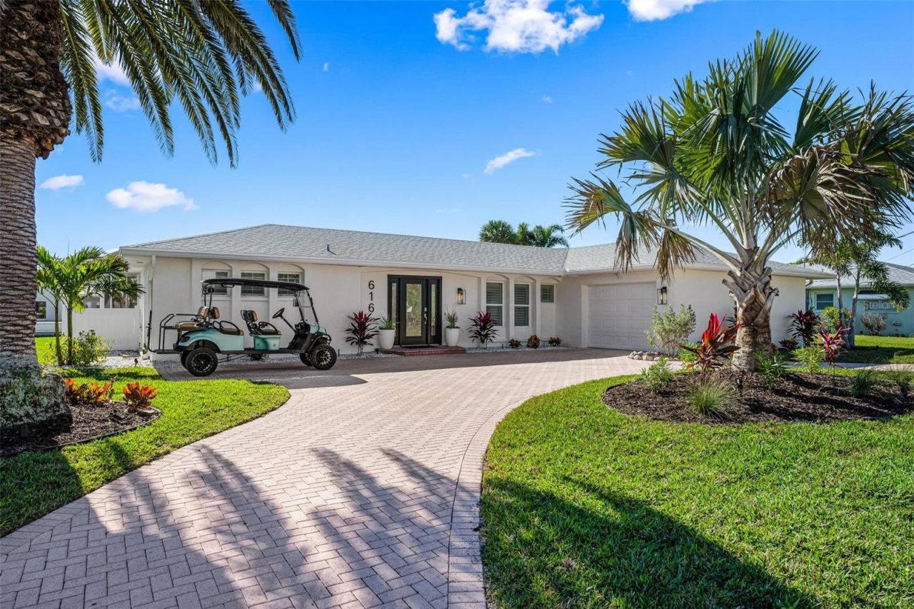 616 Foxworth Lane, Holmes Beach, FL 34217 Photo